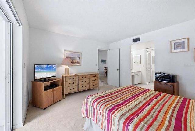 444 CERROMAR ROAD 298, Venice, FL 34293