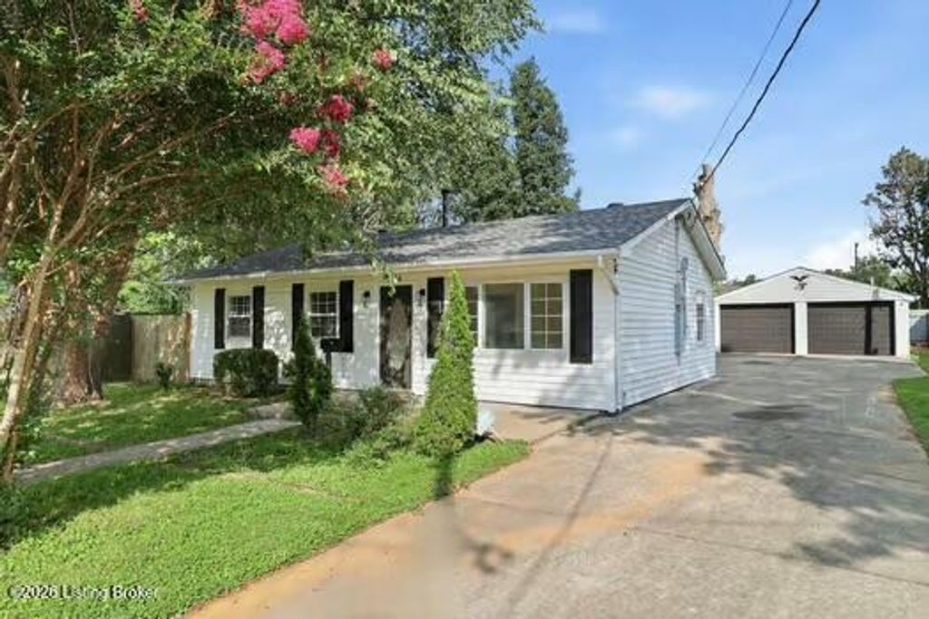 9914 Appollo Ln, Louisville, KY 40272