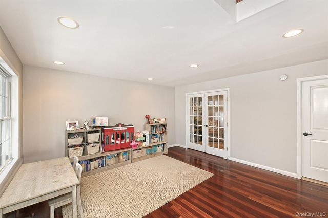 11 Westfield Drive, Centerport, NY 11721