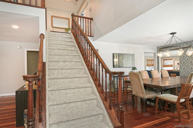 11 Westfield Drive, Centerport, NY 11721