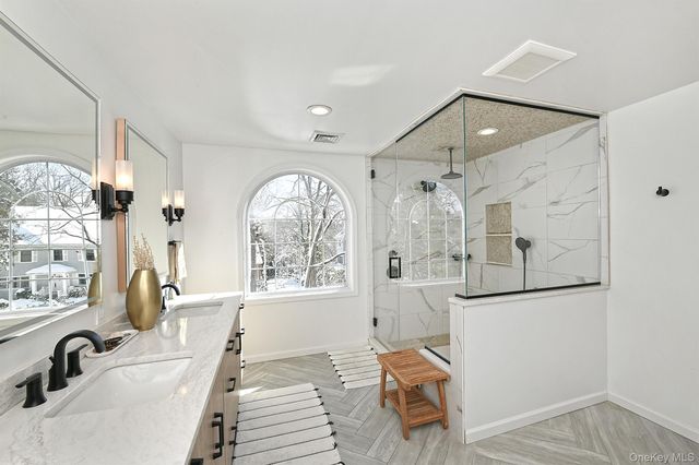 11 Westfield Drive, Centerport, NY 11721