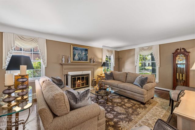 1254 Berkshire Road, Grosse Pointe, MI 48230