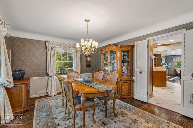 1254 Berkshire Road, Grosse Pointe, MI 48230