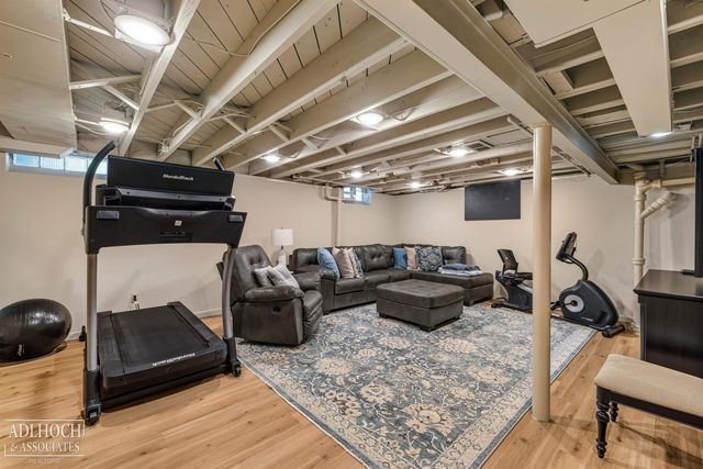 1254 Berkshire Road, Grosse Pointe, MI 48230