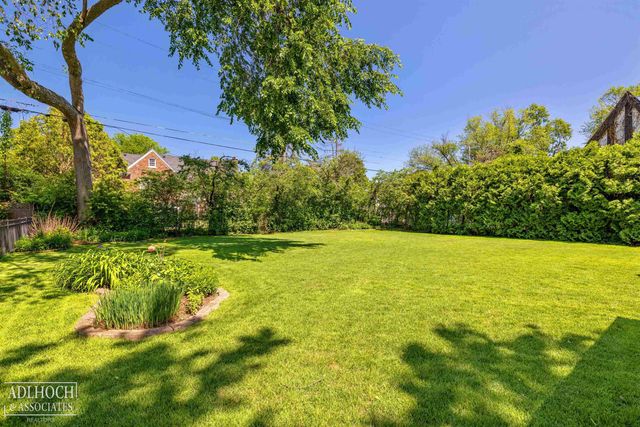 1254 Berkshire Road, Grosse Pointe, MI 48230