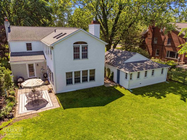 1254 Berkshire Road, Grosse Pointe, MI 48230