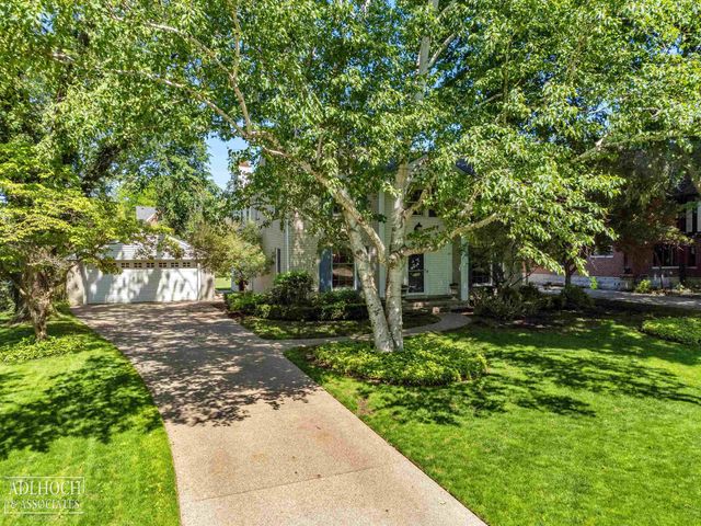 1254 Berkshire Road, Grosse Pointe, MI 48230