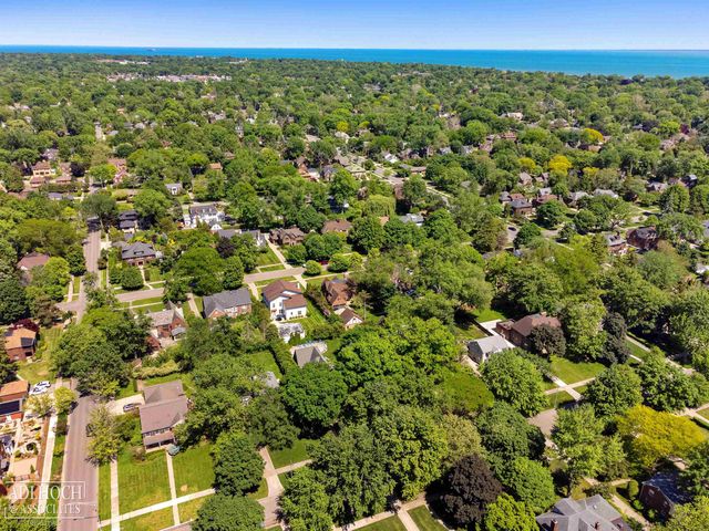 1254 Berkshire Road, Grosse Pointe, MI 48230