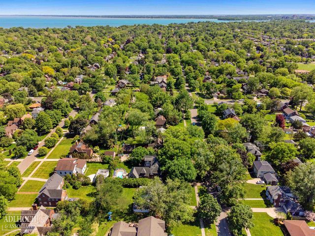 1254 Berkshire Road, Grosse Pointe, MI 48230