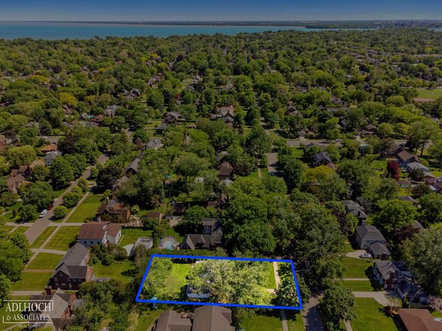 1254 Berkshire Road, Grosse Pointe, MI 48230