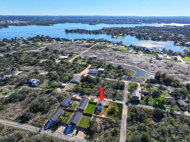 303 Cedarhill DR, Granite Shoals, TX 78654