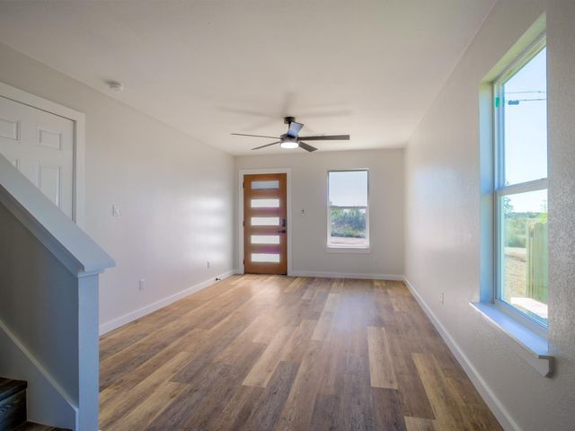 303 Cedarhill DR, Granite Shoals, TX 78654