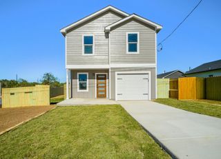 303 Cedarhill DR, Granite Shoals, TX 78654