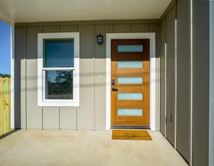 303 Cedarhill DR, Granite Shoals, TX 78654