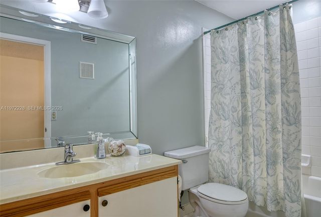 10975 W Clairmont Cir 207, Tamarac, FL 33321