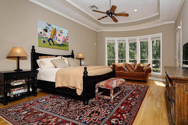 122 E Bracebridge Circle, The Woodlands, TX 77382