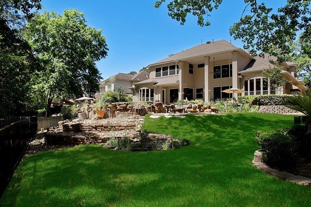 122 E Bracebridge Circle, The Woodlands, TX 77382