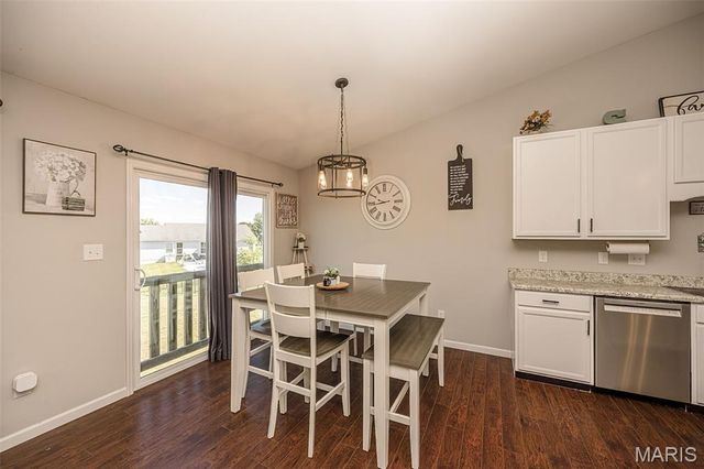 126 Riverdale Woods Circle, O'fallon, MO 63366