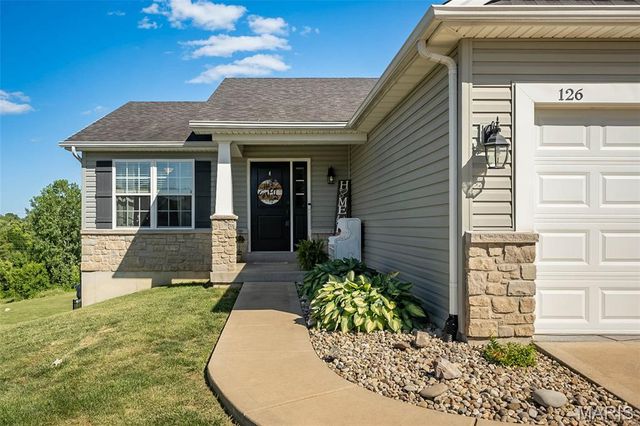 126 Riverdale Woods Circle, O'fallon, MO 63366