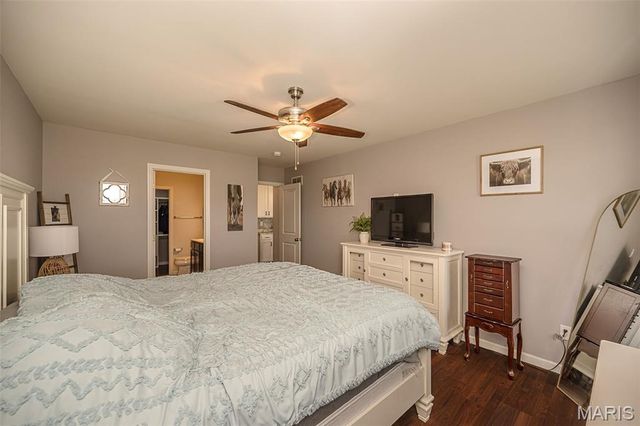 126 Riverdale Woods Circle, O'fallon, MO 63366
