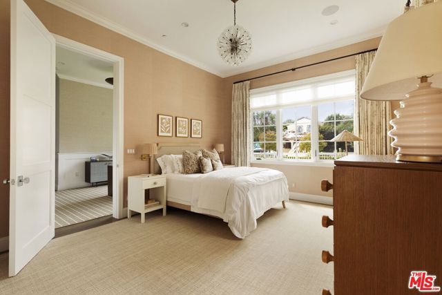 524 Ocampo Drive, Los Angeles, CA 90272