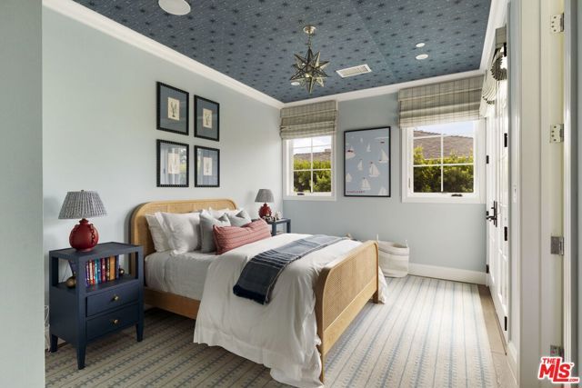 524 Ocampo Drive, Los Angeles, CA 90272