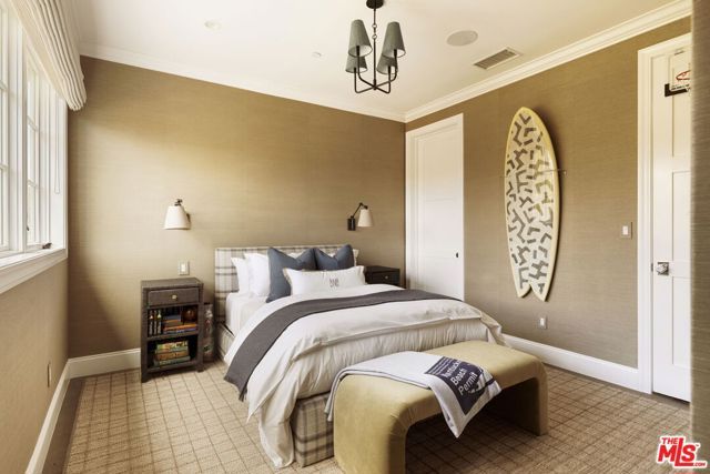 524 Ocampo Drive, Los Angeles, CA 90272