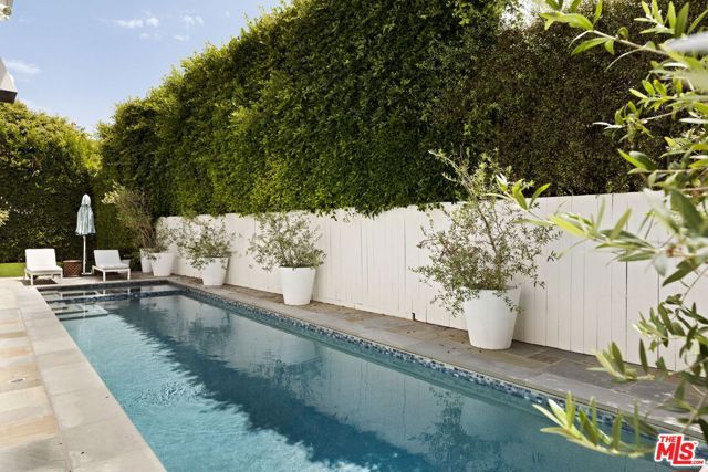 524 Ocampo Drive, Los Angeles, CA 90272