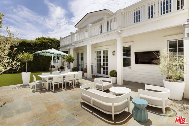 524 Ocampo Drive, Los Angeles, CA 90272