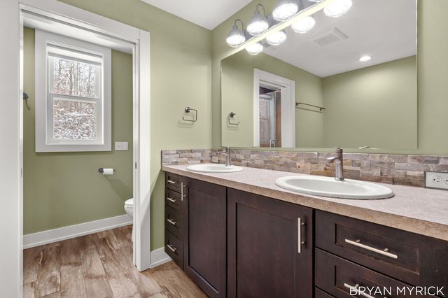 4656 Arbor Trail, Laketown Twp, MI 49423