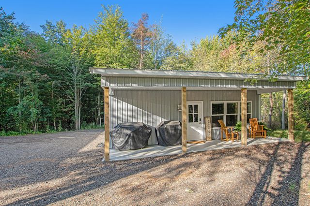 4656 Arbor Trail, Laketown Twp, MI 49423