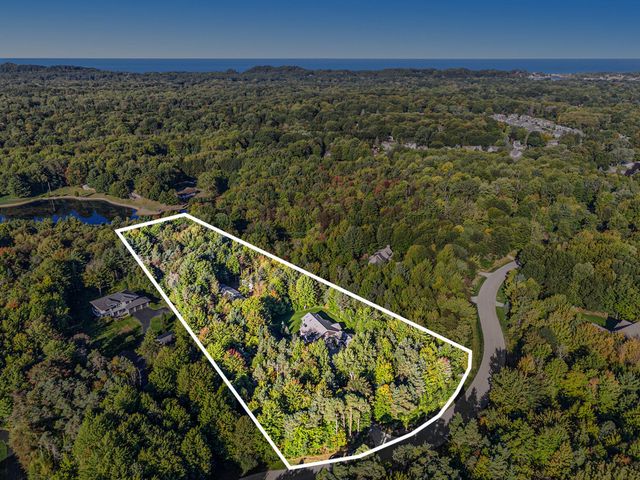 4656 Arbor Trail, Laketown Twp, MI 49423
