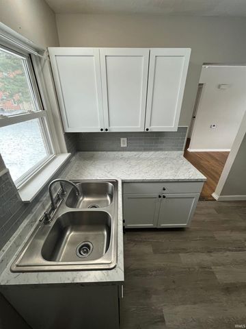 1660 SAINT JOE Boulevard, Fort Wayne, IN 46805