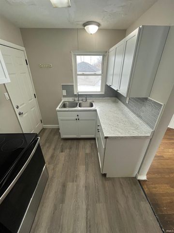 1660 SAINT JOE Boulevard, Fort Wayne, IN 46805