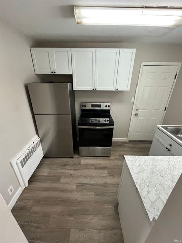 1660 SAINT JOE Boulevard, Fort Wayne, IN 46805