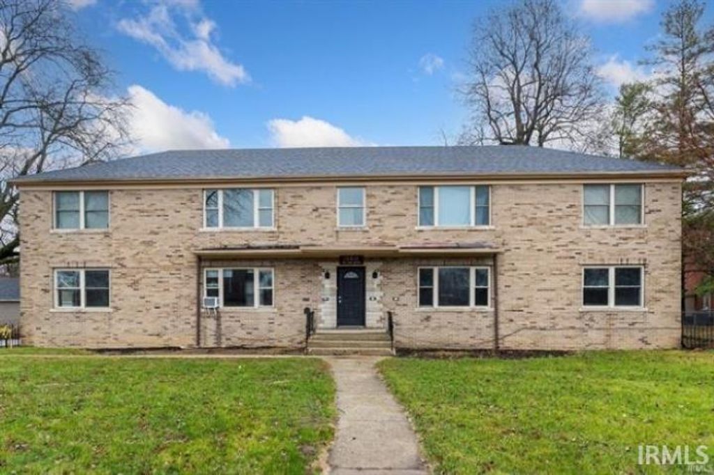 1660 SAINT JOE Boulevard, Fort Wayne, IN 46805