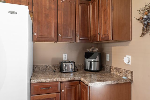 1691 Dyer Road, Grove City, OH 43123