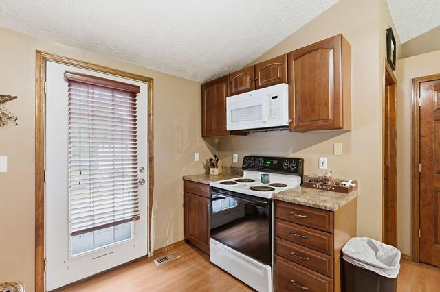 1691 Dyer Road, Grove City, OH 43123