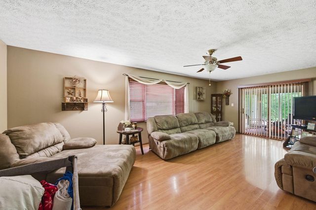 1691 Dyer Road, Grove City, OH 43123