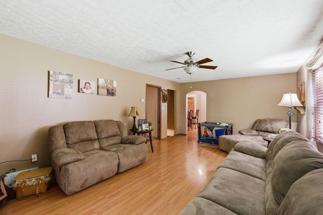 1691 Dyer Road, Grove City, OH 43123