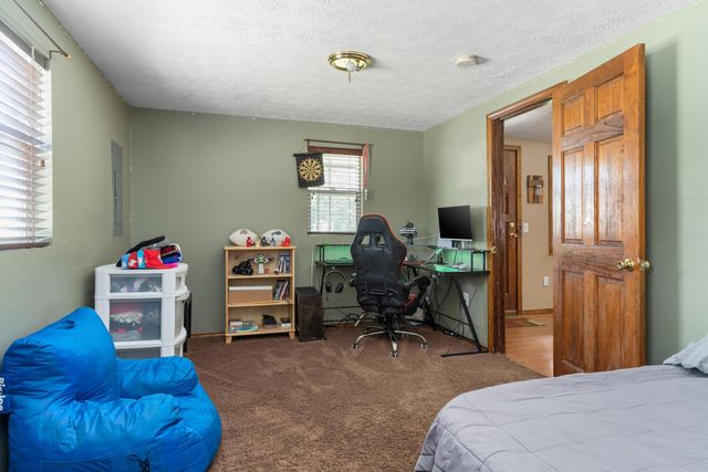 1691 Dyer Road, Grove City, OH 43123