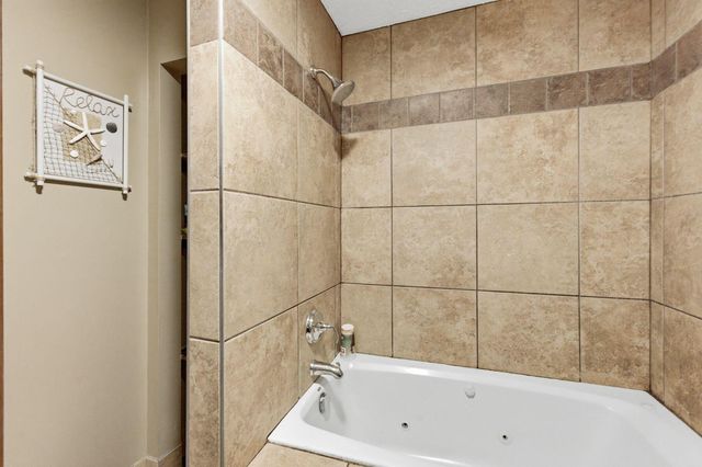 1691 Dyer Road, Grove City, OH 43123