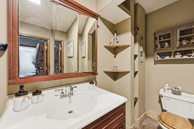 1691 Dyer Road, Grove City, OH 43123