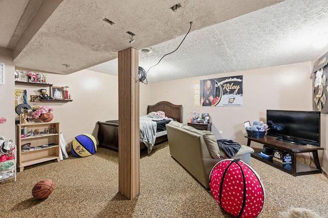 1691 Dyer Road, Grove City, OH 43123