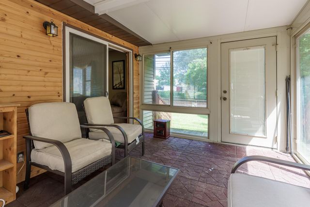 1691 Dyer Road, Grove City, OH 43123