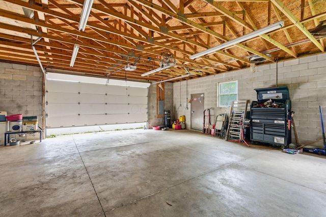 1691 Dyer Road, Grove City, OH 43123