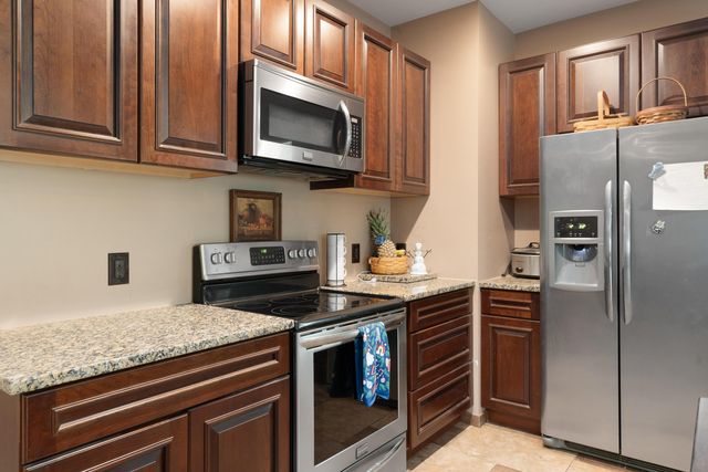 1691 Dyer Road, Grove City, OH 43123