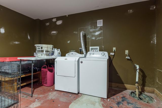 1691 Dyer Road, Grove City, OH 43123