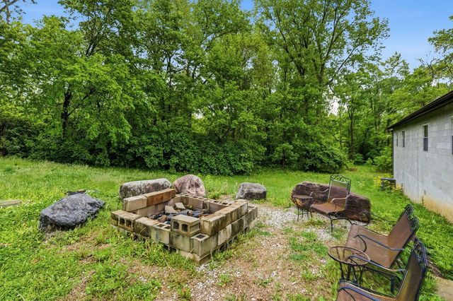 1691 Dyer Road, Grove City, OH 43123