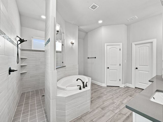 128 Paradise Oaks Court, Paradise, TX 76073